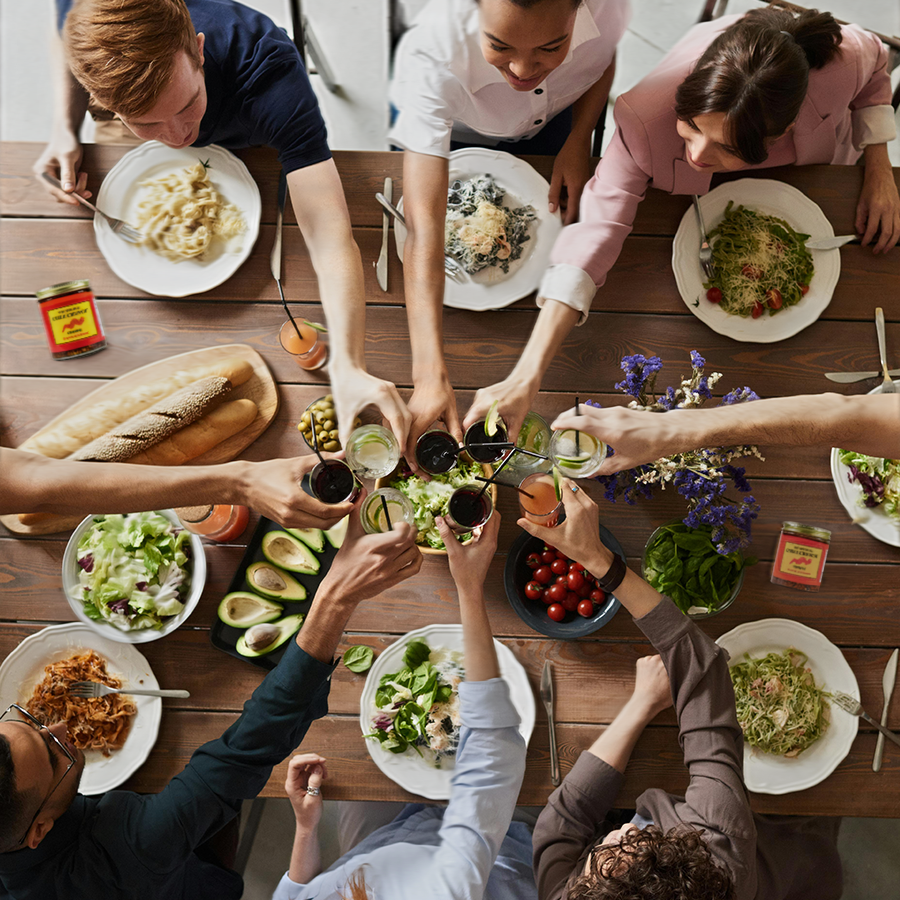 Host the Perfect Friendsgiving: Your No-Stress Guide to Good Food & Great Company